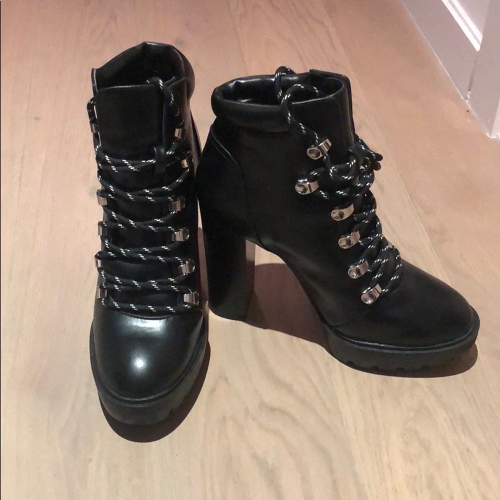 Zara lace up black platform boots